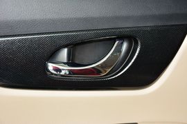 2015款日产奇骏2.5L