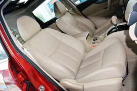 2015款日产奇骏2.5L