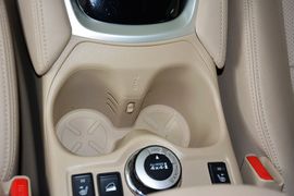 2015款日产奇骏2.5L