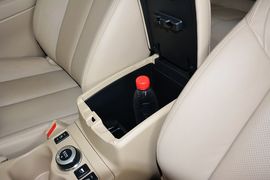 2015款日产奇骏2.5L