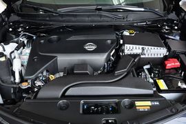 2015款日产天籁2.5L