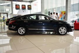 2015款日产天籁2.5L