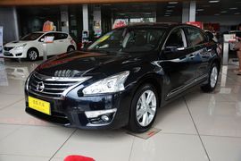 2015款日产天籁2.5L