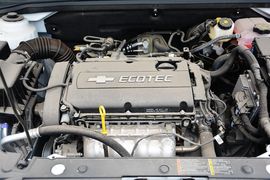 2015款雪佛兰科鲁兹掀背1.6手动舒适版