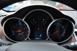 2015款雪佛兰科鲁兹掀背1.6手动舒适版