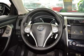 2015款日产天籁2.5L