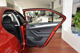 2015款大众速腾1.6L手动舒适型