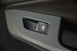 2015款大众速腾1.6L手动舒适型