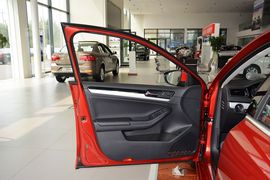 2015款大众速腾1.6L手动舒适型