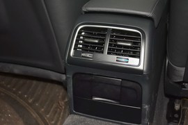 2015款奥迪A4L
