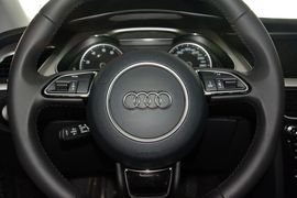 2015款奥迪A4L