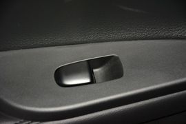 2014款日产骐达1.6L