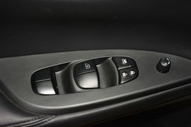 2014款日产骐达1.6L