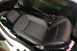 2014款日产骐达1.6L