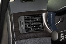 2014款日产骐达1.6L