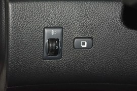 2014款日产骐达1.6L