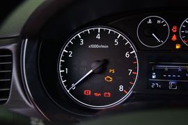2014款日产骐达1.6L