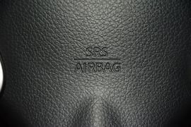2014款日产骐达1.6L