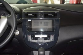 2014款日产骐达1.6L