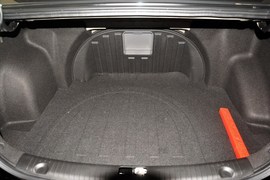 2015款现代悦动1.6L自动豪华型