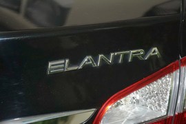 2015款现代悦动1.6L自动豪华型