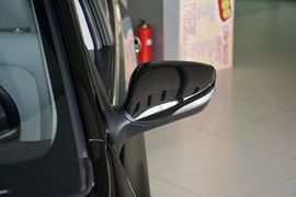 2015款现代悦动1.6L自动豪华型