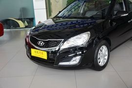 2015款现代悦动1.6L自动豪华型