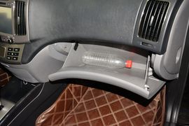 2015款现代悦动1.6L自动豪华型