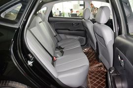 2015款现代悦动1.6L自动豪华型