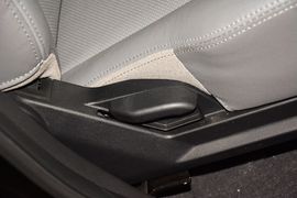 2015款现代悦动1.6L自动豪华型