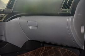 2015款现代悦动1.6L自动豪华型