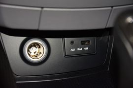 2015款现代悦动1.6L自动豪华型