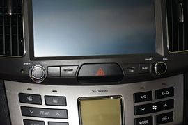 2015款现代悦动1.6L自动豪华型