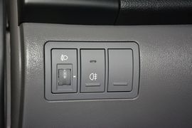 2015款现代悦动1.6L自动豪华型