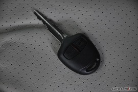 2009款三菱格蓝迪豪华版7座