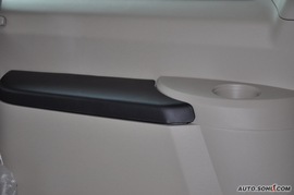 2009款三菱格蓝迪豪华版7座