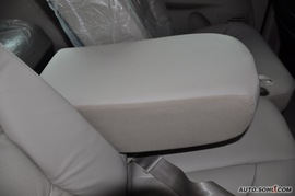 2009款三菱格蓝迪豪华版7座