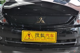 2009款三菱格蓝迪豪华版7座