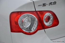 2010款大众迈腾1.4TSI