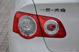 2010款大众迈腾1.4TSI