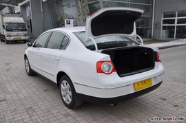 2010款大众迈腾1.4TSI