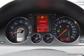 2010款大众迈腾1.4TSI
