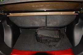 2015款日产骊威劲锐1.6XV