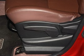 2015款日产骊威劲锐1.6XV