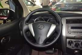 2015款日产骊威劲锐1.6XV