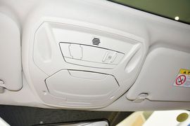 2015款福特福克斯三厢1.5L