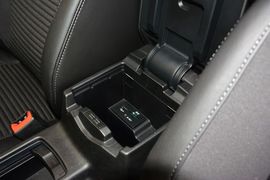 2015款福特福克斯三厢1.5L