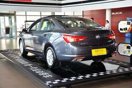 2015款别克威朗20T双离合领先型