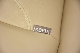 2015款奇瑞艾瑞泽7