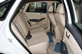 2015款奇瑞艾瑞泽7